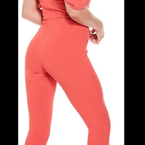 Red guess pants suit - Picture 6 of 7